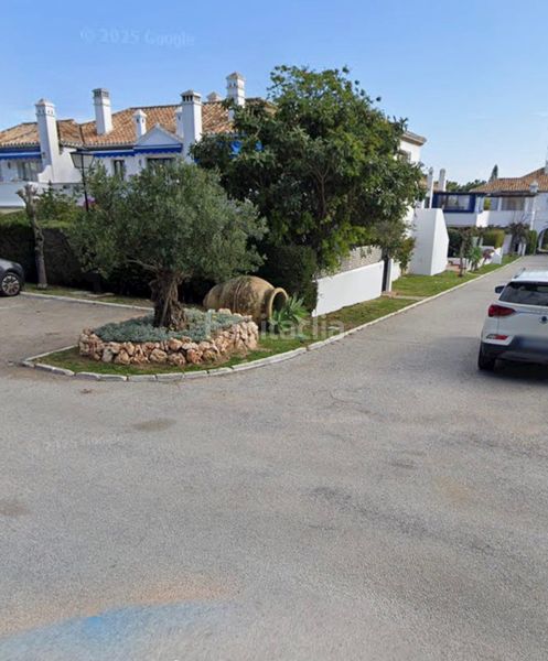 Foto f9e16422-922e-4db4-b4e9-ab75abd1d65a. Apartamento en Centro Estepona