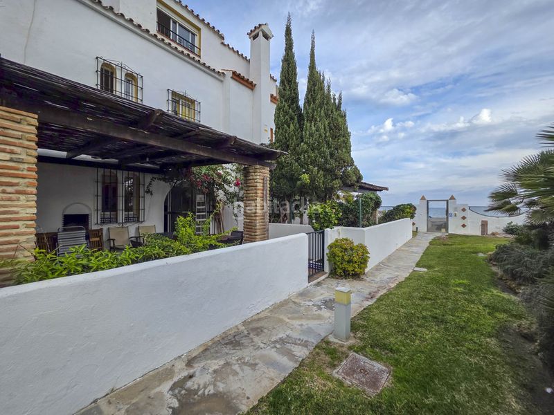 Foto 000c89b4-3aae-4682-8b4b-7562548c9aeb. Casa adossada amb piscina a bahía de Casares Casares
