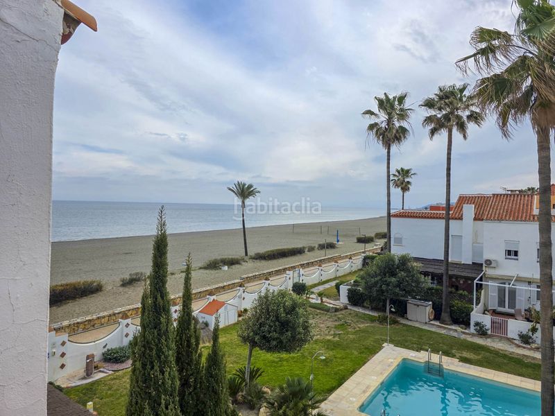 Foto d20338f1-2ce5-4f34-8a29-b5e0f43a51ab. Casa adossada amb piscina a bahía de Casares Casares