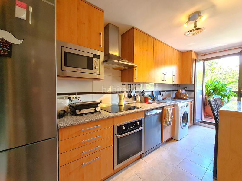 Foto 1cb27f90-9dab-4eca-921d-8cca20cfa8b7. Apartament amb aparcament piscina a Centro Estepona