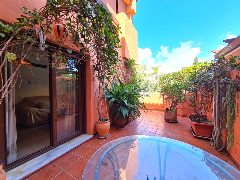 Foto 592e7838-6401-427e-ab1b-e08da77165ae. Apartament amb aparcament piscina a Centro Estepona