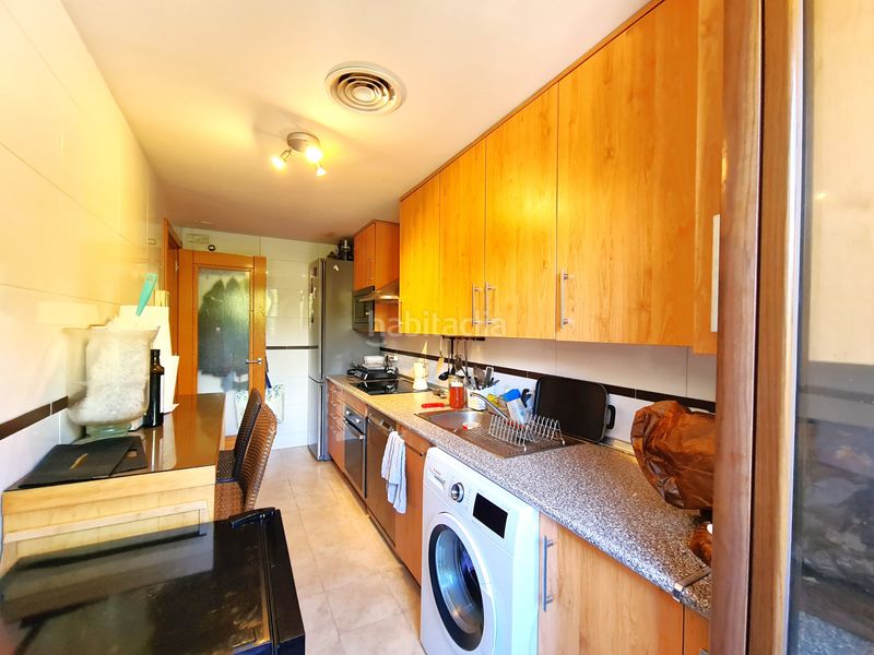 Foto db2e5506-da9b-4069-9f60-c7c1db8fa976. Apartament amb aparcament piscina a Centro Estepona