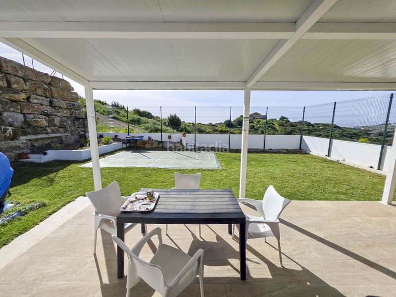 Foto 4c0a60c1-a6c0-40fb-8707-e68b6106b99e. Casa aparellada amb aparcament piscina a bahía de Casares Casares