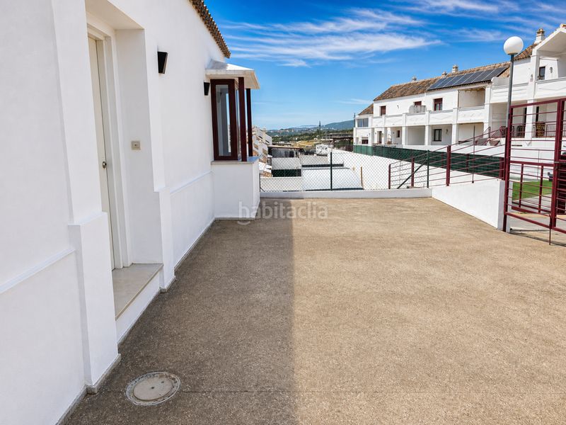 Foto 18cf6bd2-ff4d-4329-ac92-164442a89d1e. Casa adossada amb aparcament a bahía de Casares Casares