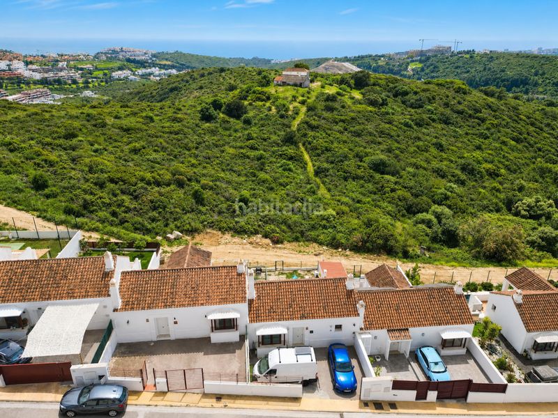 Foto eb528f2f-e0ad-48f7-8a3f-8688765417ed. Casa adossada amb aparcament a bahía de Casares Casares