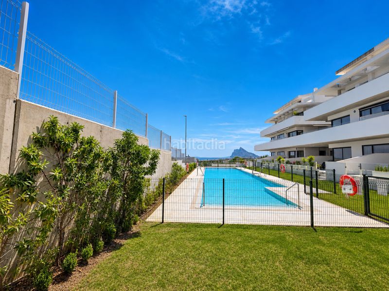 Foto a0edd4bf-5249-4aa6-bb9a-ddefe5321244. Àtic amb aparcament piscina a La Alcaidesa