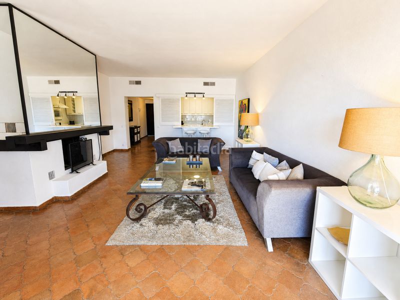 Foto c58e2448-f1ea-4abc-a2a8-b5b8c9f3b014. Apartament a Puerto Banús Marbella