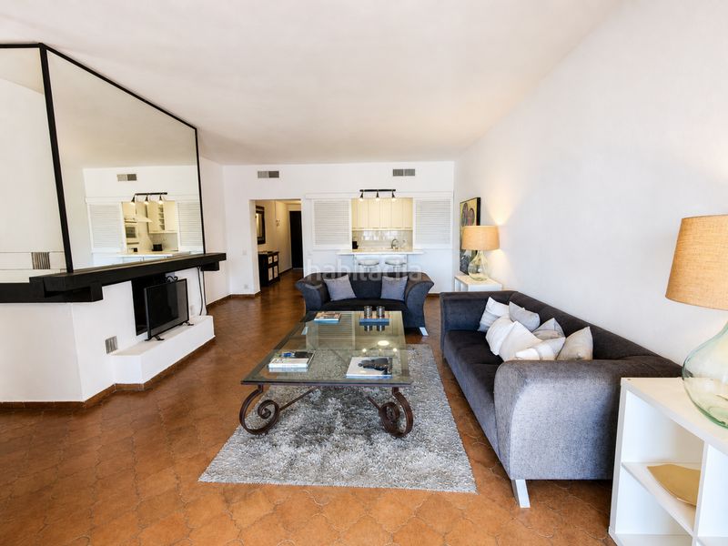 Foto e9ebc016-82e3-4e62-8cc8-d07952a5a71e. Apartament a Puerto Banús Marbella