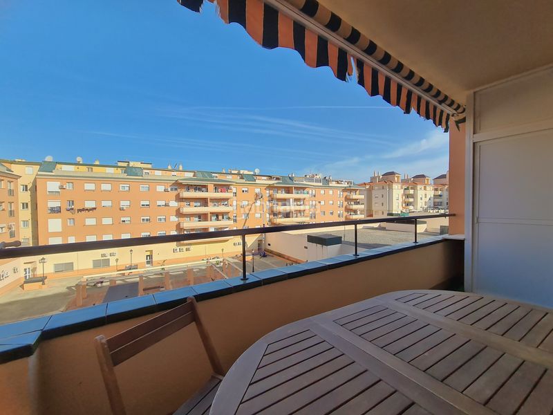 Foto 213a65bb-ab82-4d33-9c24-c21adbe5a5b7. Apartament amb aparcament piscina a San Luis de Sabinillas Manilva