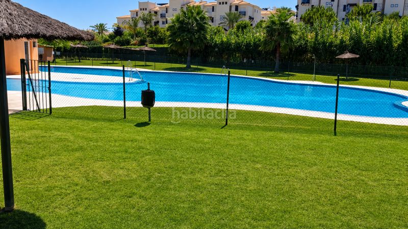 Foto 65de5939-a6ad-4246-ac89-e0d9819ec2cd. Apartament amb aparcament piscina a San Luis de Sabinillas Manilva