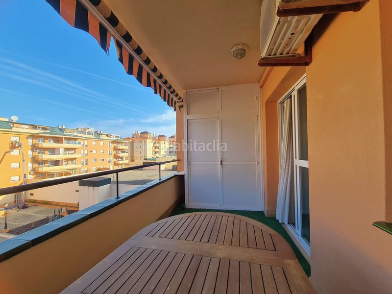 Foto 9aaf2dcc-c349-40ff-ac92-b0c6b39fc1f4. Apartament amb aparcament piscina a San Luis de Sabinillas Manilva