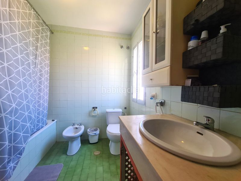 Foto 20193522-ebf5-4f02-ad1a-28243e40268d. Casa aparellada amb aparcament piscina a Sotoserena Estepona