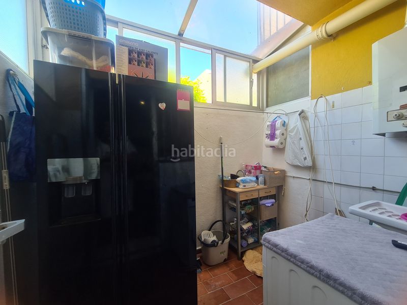 Foto a1a4fc45-3b22-4fee-b7b4-acb823df08f8. Casa aparellada amb aparcament piscina a Sotoserena Estepona