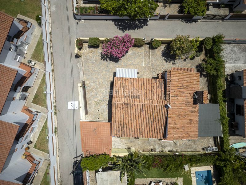 Foto afa254d9-b0b7-41ad-9a82-988ac643e9a7. Casa amb aparcament a La Duquesa Manilva