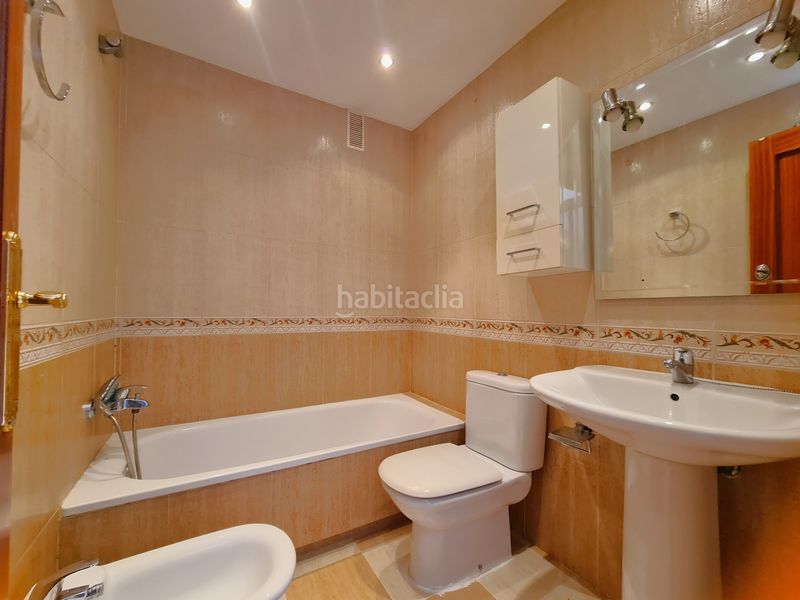 Foto e503908f-c927-4c7f-86f1-d2c097035219. Apartament amb aparcament a San Luis de Sabinillas Manilva