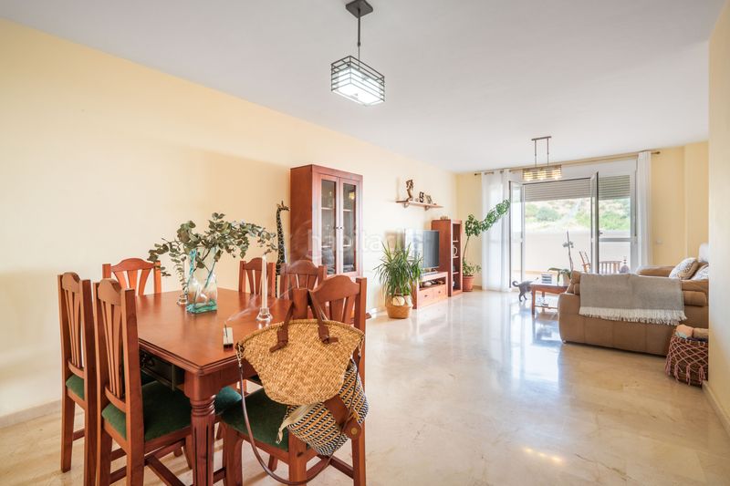 Foto c4091918-2476-49ed-80d3-c3d6f3504a05. Apartament a i-5 2 a La Duquesa Manilva