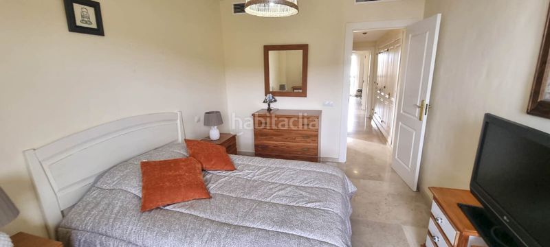 Foto d1ce0fa4-8346-4ef3-bba0-db911015be44. Apartament a i-5 2 a La Duquesa Manilva