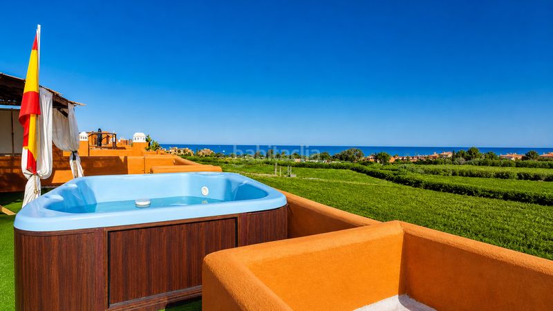 Foto 0f8b177a-3ccd-4a3a-9792-24fefec1eb01. Apartament amb aparcament piscina a El Castillo Manilva