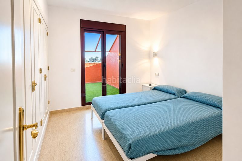 Foto 0fe77772-a303-4a33-833a-30f7cc91a397. Apartament amb aparcament piscina a El Castillo Manilva