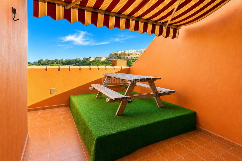 Foto 85d9023c-733e-4c85-8dbc-87307c46cb75. Apartament amb aparcament piscina a El Castillo Manilva