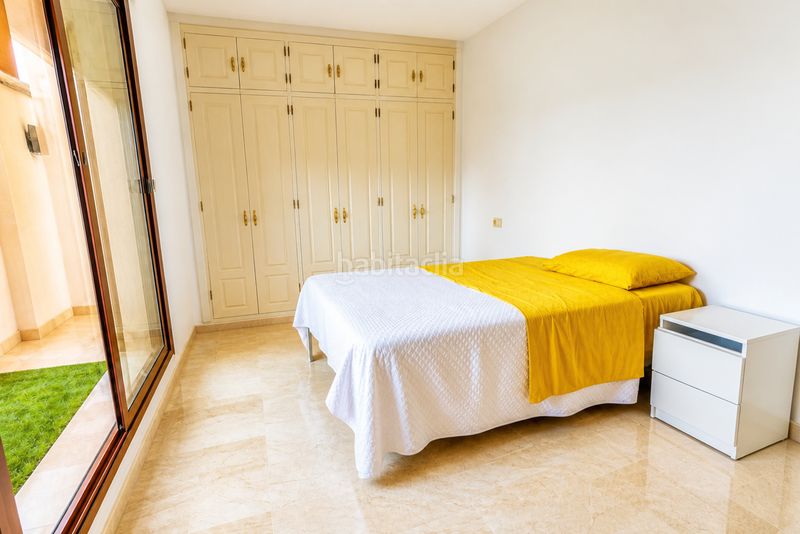 Foto a0b82feb-232f-4fe9-8fc1-36b6ba44bc38. Apartament amb aparcament piscina a El Castillo Manilva