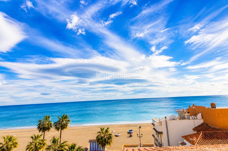 Foto f68aa764-2e55-44d0-8c95-bb55e31d1b7e. Àtic amb aparcament piscina a San Luis de Sabinillas Manilva