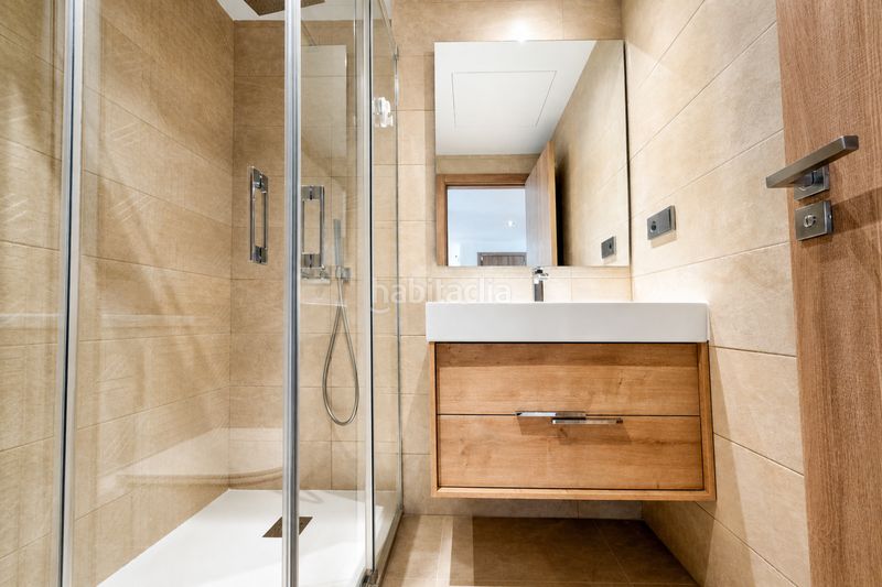 Foto 81d8bedc-794d-4183-a86f-d3132b3c857d. Planta baja en antonio machado 2 apartamento con jardín privado playa en Casares