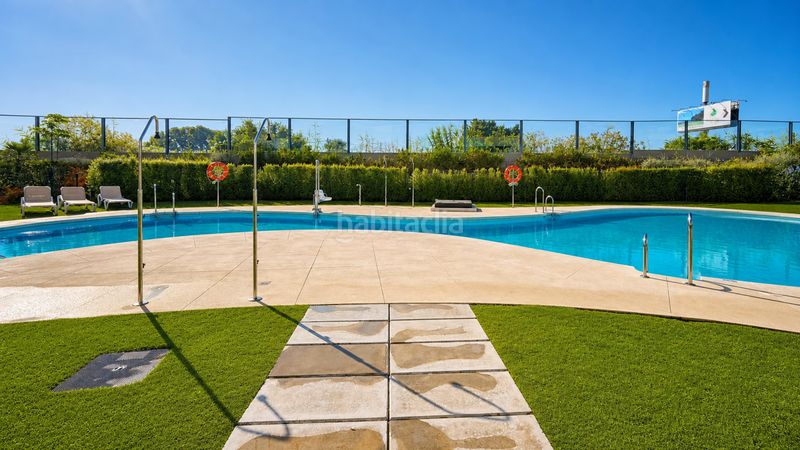 Foto 995915f4-606c-41a6-97b2-71c1ad552258. Planta baja en antonio machado 2 apartamento con jardín privado playa en Casares