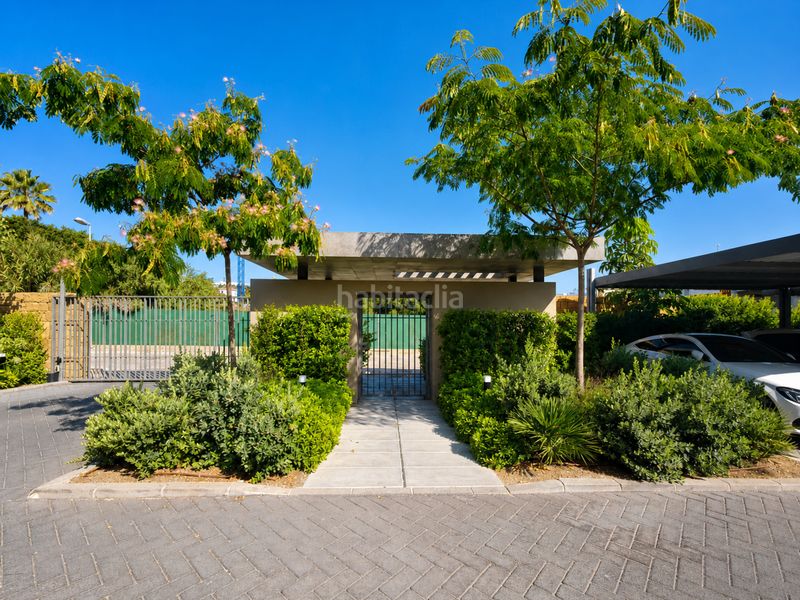 Foto 9c488a2e-af5f-44a7-bea1-2417b557f087. Planta baja en antonio machado 2 apartamento con jardín privado playa en Casares