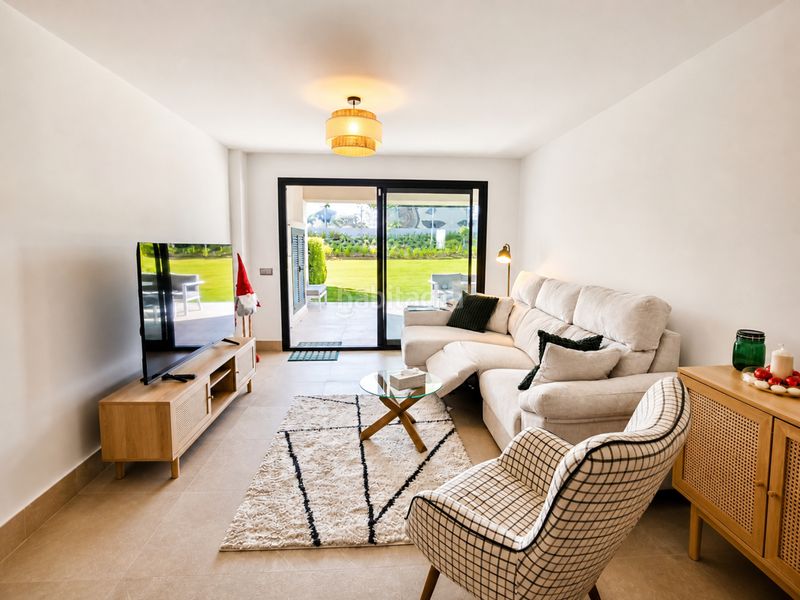 Foto ce3a241e-ce9f-4892-a40c-d2ddc1bb6519. Planta baja en antonio machado 2 apartamento con jardín privado playa en Casares