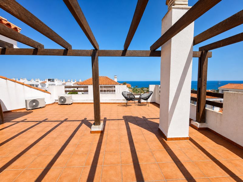 Foto ae093580-9cba-49fc-a609-347a128c40c4. Casa amb aparcament piscina a La Duquesa Manilva