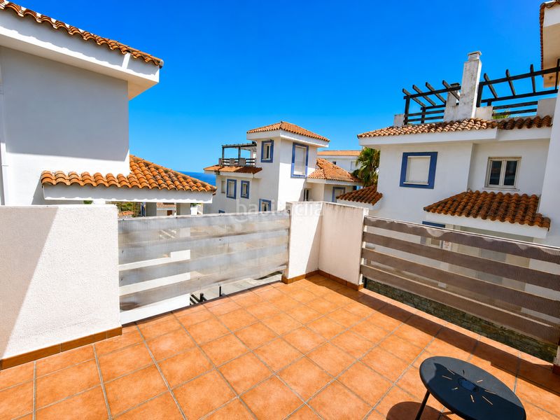Foto b2176cd7-a459-4a3b-ab74-9fa76258e4f3. Casa amb aparcament piscina a La Duquesa Manilva