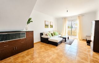 Reihenhaus in Sin nombre ma-4-2 0. Casa adosada reformada con un amplio patio a poco más de 3km de
