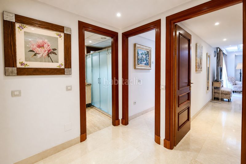 Foto c8e7ec5e-509c-4037-850c-46c4f8e92ea1. Apartament amb aparcament piscina a Centro Estepona