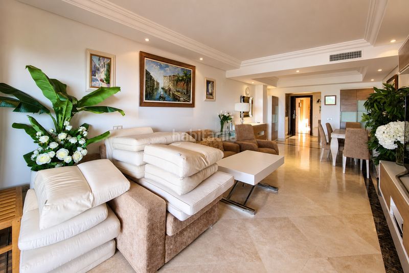 Foto cba588c2-adb2-481e-b4ef-13688e736f76. Apartament amb aparcament piscina a Centro Estepona