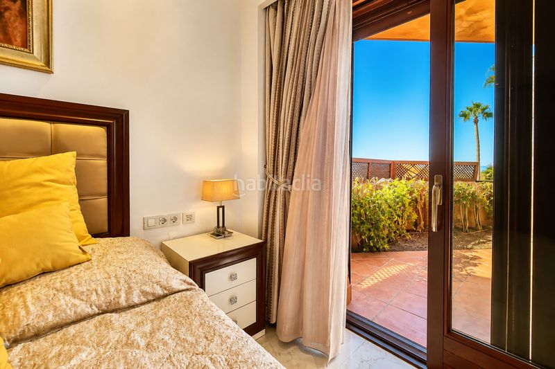 Foto e7209c20-b8b5-4b11-bb52-241023471803. Apartament amb aparcament piscina a Centro Estepona