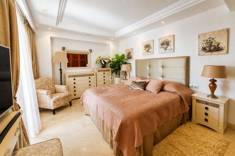 Foto f6120b0a-60aa-44ac-be19-ec9c377e65d3. Apartament amb aparcament piscina a Centro Estepona