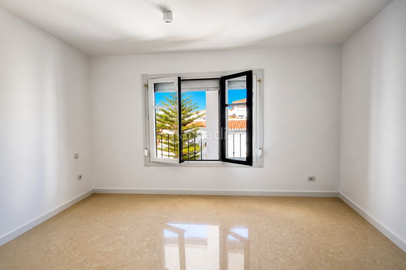 Foto ea22a1d9-000d-4139-9d0a-eafad045de81. Apartament amb piscina a Manilva pueblo Manilva