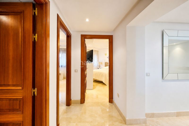 Foto 5f7ef1a0-445d-4ac1-b234-6f659d5620ed. Apartament amb aparcament piscina a Centro Estepona