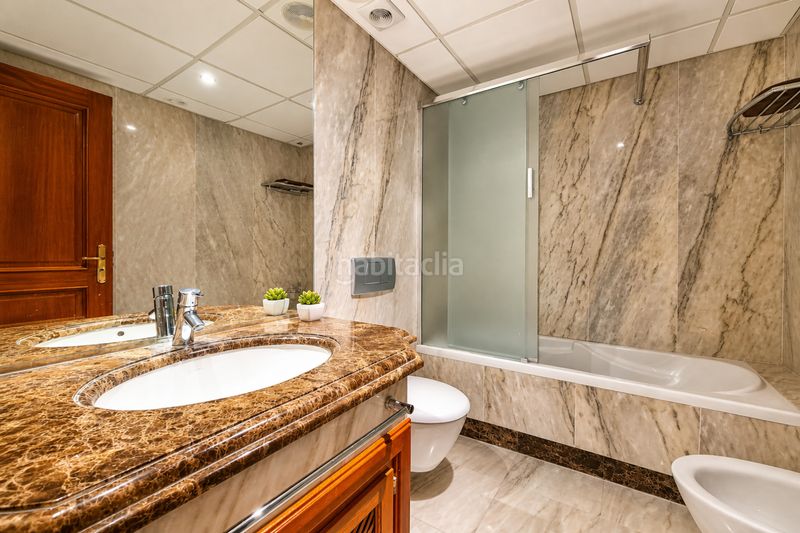 Foto 9853b789-3240-4d59-9c4e-41203a6ff669. Apartament amb aparcament piscina a Centro Estepona