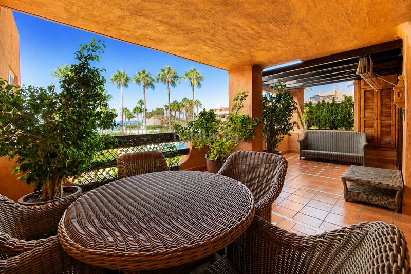 Foto fb7d2b87-a7e9-4692-8722-92004ee9b57a. Apartament amb aparcament piscina a Centro Estepona