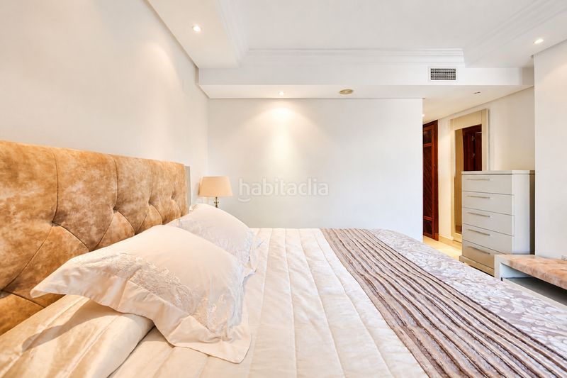 Foto fd41a482-5603-4d15-9175-6928c19ab424. Apartament amb aparcament piscina a Centro Estepona