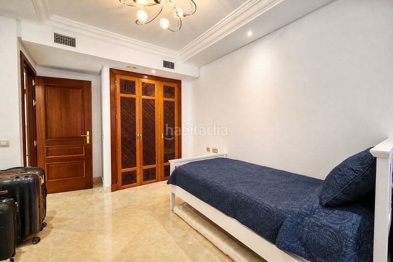 Foto a9f97b9c-eb43-4410-87c4-b21eec56da80. Apartamento en Centro Estepona