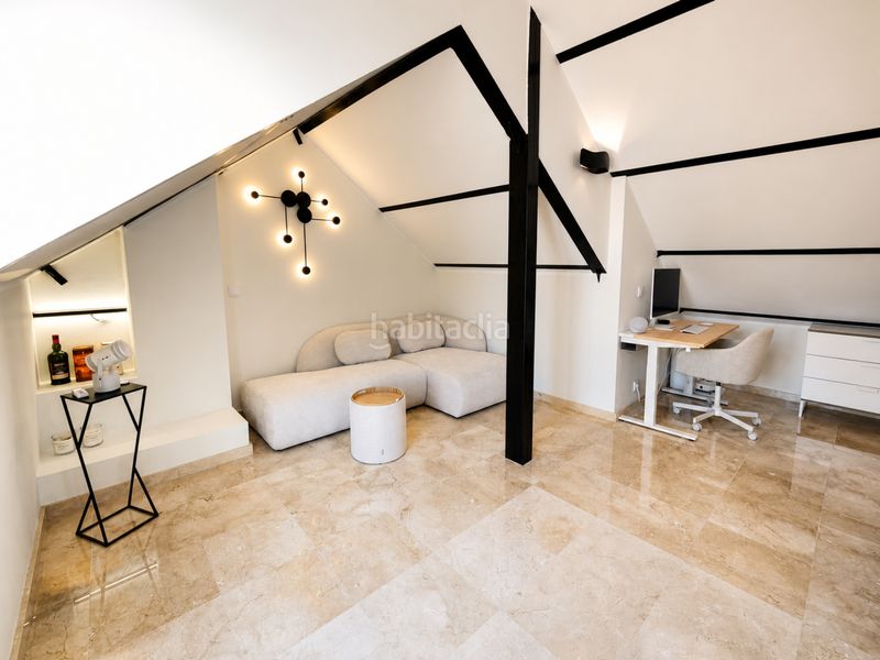 Foto a0f2ff04-e7ae-4170-aca0-acbd03081943. Casa aparellada amb aparcament piscina a La Duquesa Manilva
