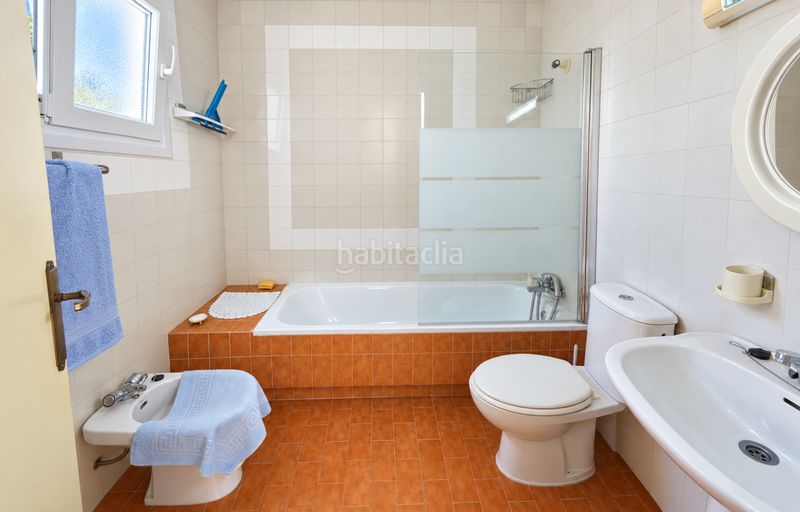 Foto 0db09d41-5235-44f0-9bca-89ef85267bff. Casa adossada amb piscina a bahía de Casares Casares