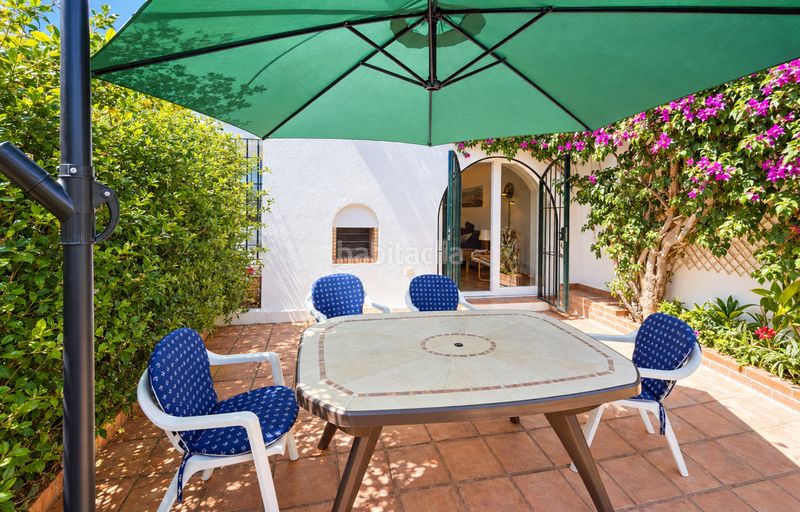 Foto ac0df352-dfaf-45ea-ad2e-2c276c15ba93. Casa adossada amb piscina a bahía de Casares Casares