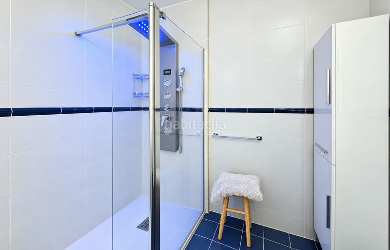 Foto bb8090a4-6d04-4750-8a69-23fb47e1d5ca. Casa adossada amb piscina a bahía de Casares Casares