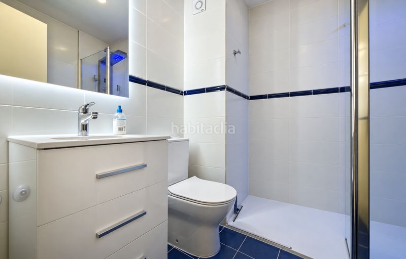 Foto bda0f517-1afd-4359-a7d9-08d2beab27ee. Casa adossada amb piscina a bahía de Casares Casares