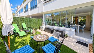 Planta baixa  Hacienda casares (ur15). Planta baja de dos dormitorios con jardín privado cerca deñl gol