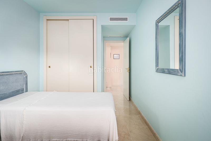 Foto 6d7e4354-d17d-4844-a86b-f6969febcd07. Rez-de-chaussée avec parking piscine dans La Duquesa Manilva